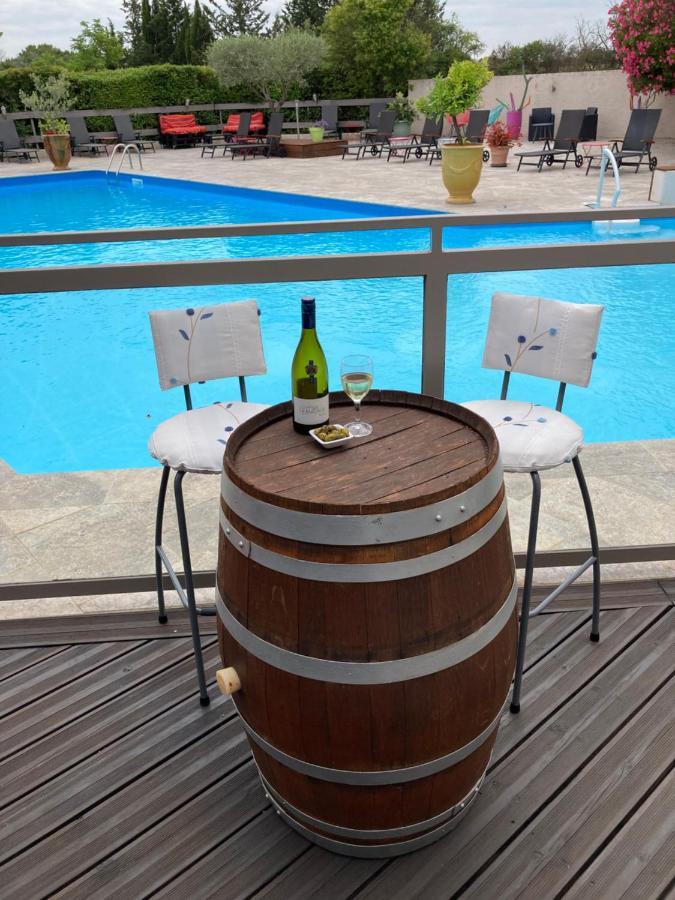 Hotel Logis Restaurant Les Aubuns Caissargues