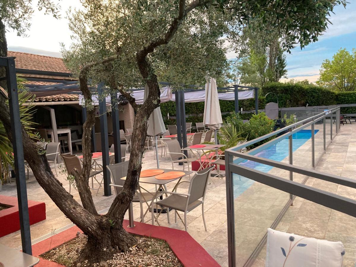 Logis Restaurant Les Aubuns 3*